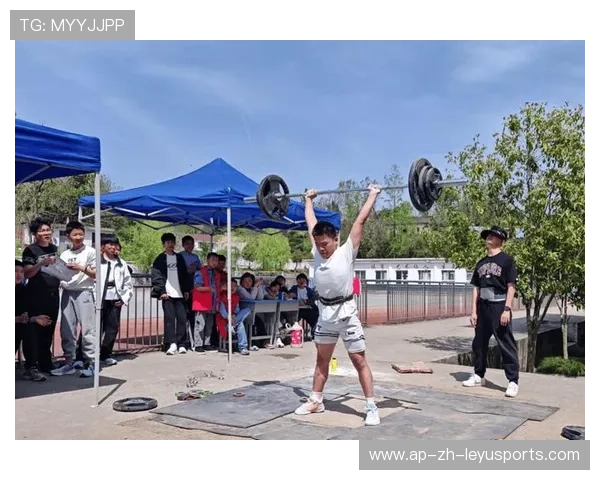 举重俱乐部完善青少年训练周期化与康复配合方案,青少年举重队